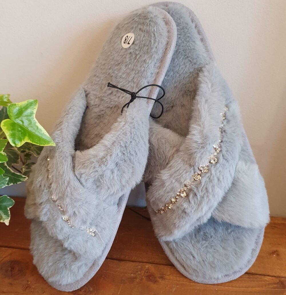 Ladies Fur slipper with diamanté trim - Image 2